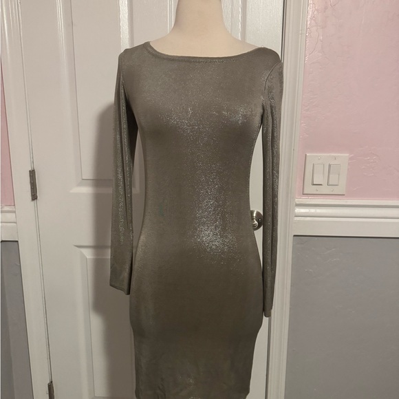 Alice+Olivia Champagne Silver Tabitha Bodycon Mini Dress Long Sleeve Shimmer XS - Picture 3 of 12
